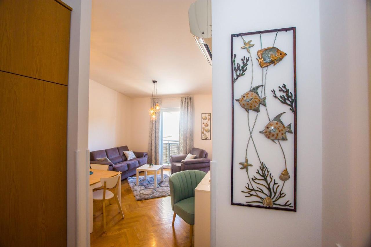 Apartment Dora Near Sea And Center With Private Garage Poreč Exteriör bild