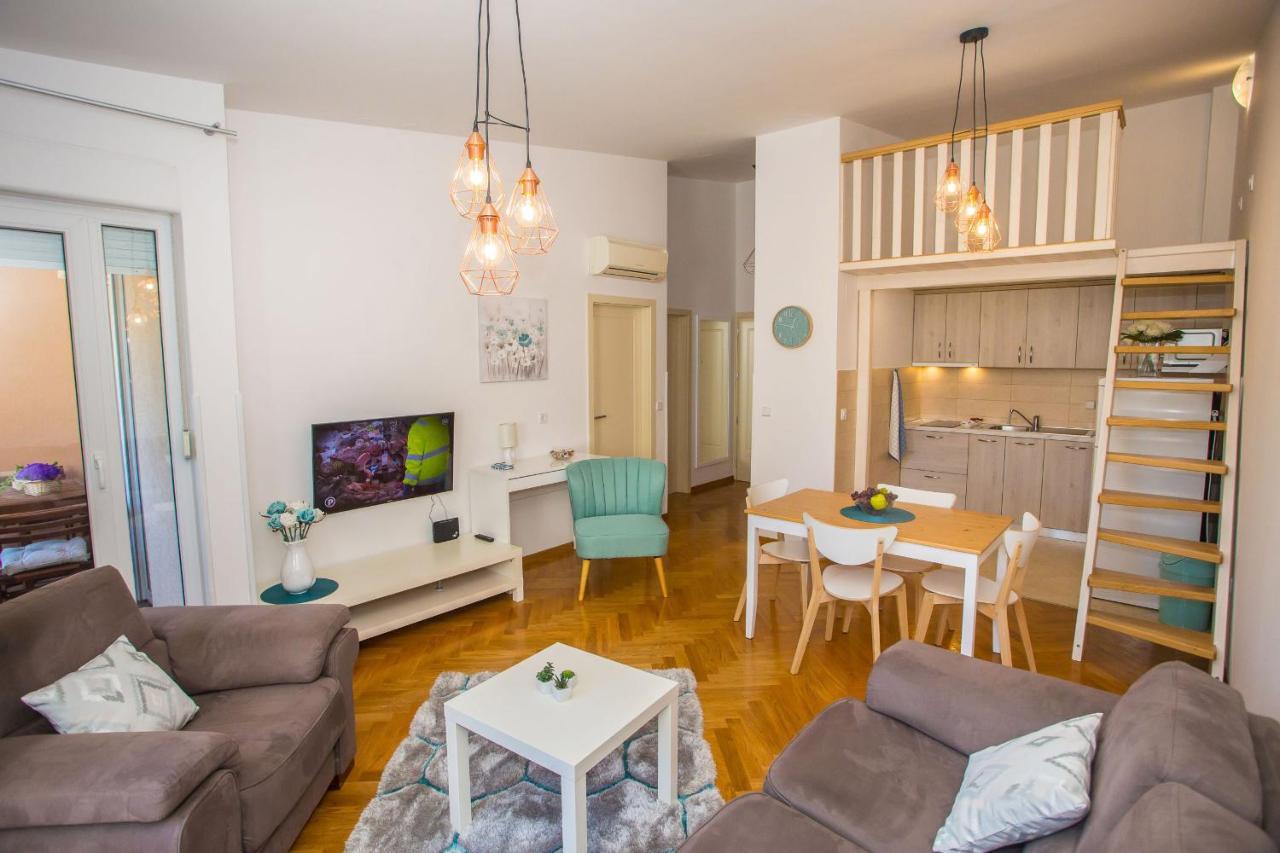 Apartment Dora Near Sea And Center With Private Garage Poreč Exteriör bild