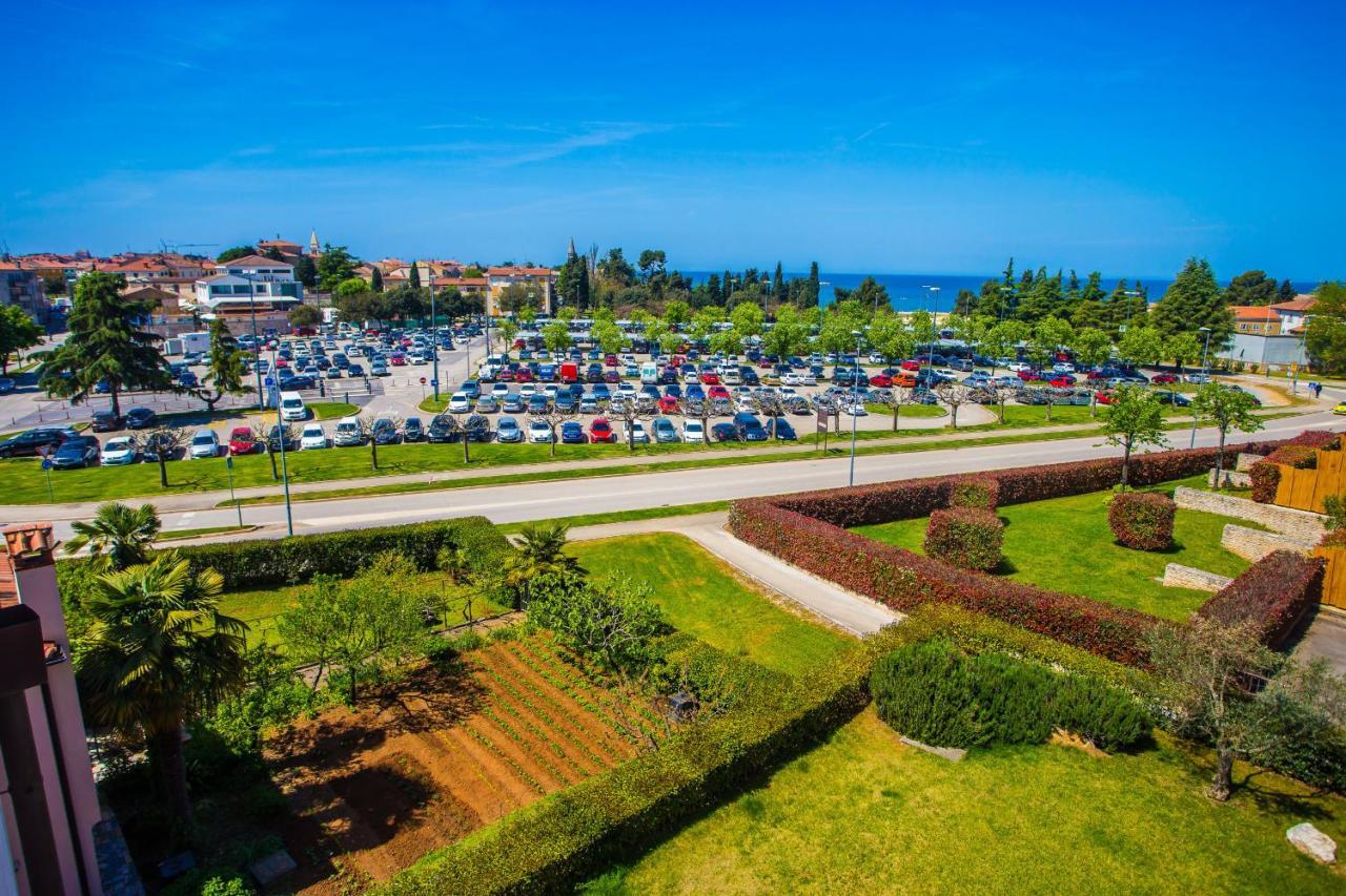 Apartment Dora Near Sea And Center With Private Garage Poreč Exteriör bild